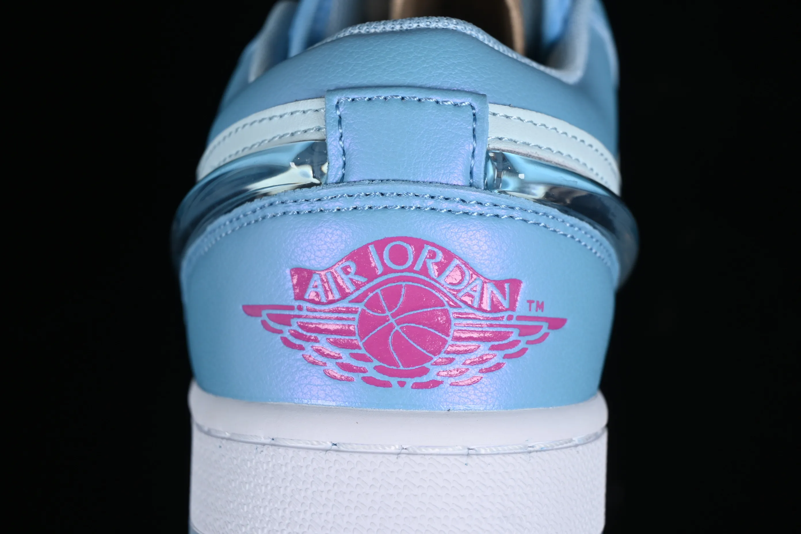 All categories Air Jordan Jordan series basketball shoes Air Jordan 1 Low Air Jordan 1 Low AJ1 Joe 1 black and green customized low-bang cultural casual sneakers FN7366-400